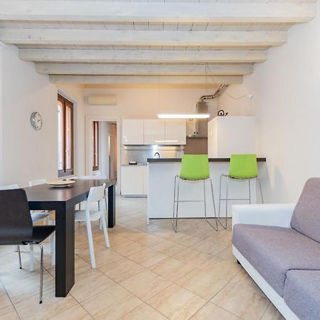 Trilocale Rua Sovera 85 - F&L Aparment Brescia Exterior foto