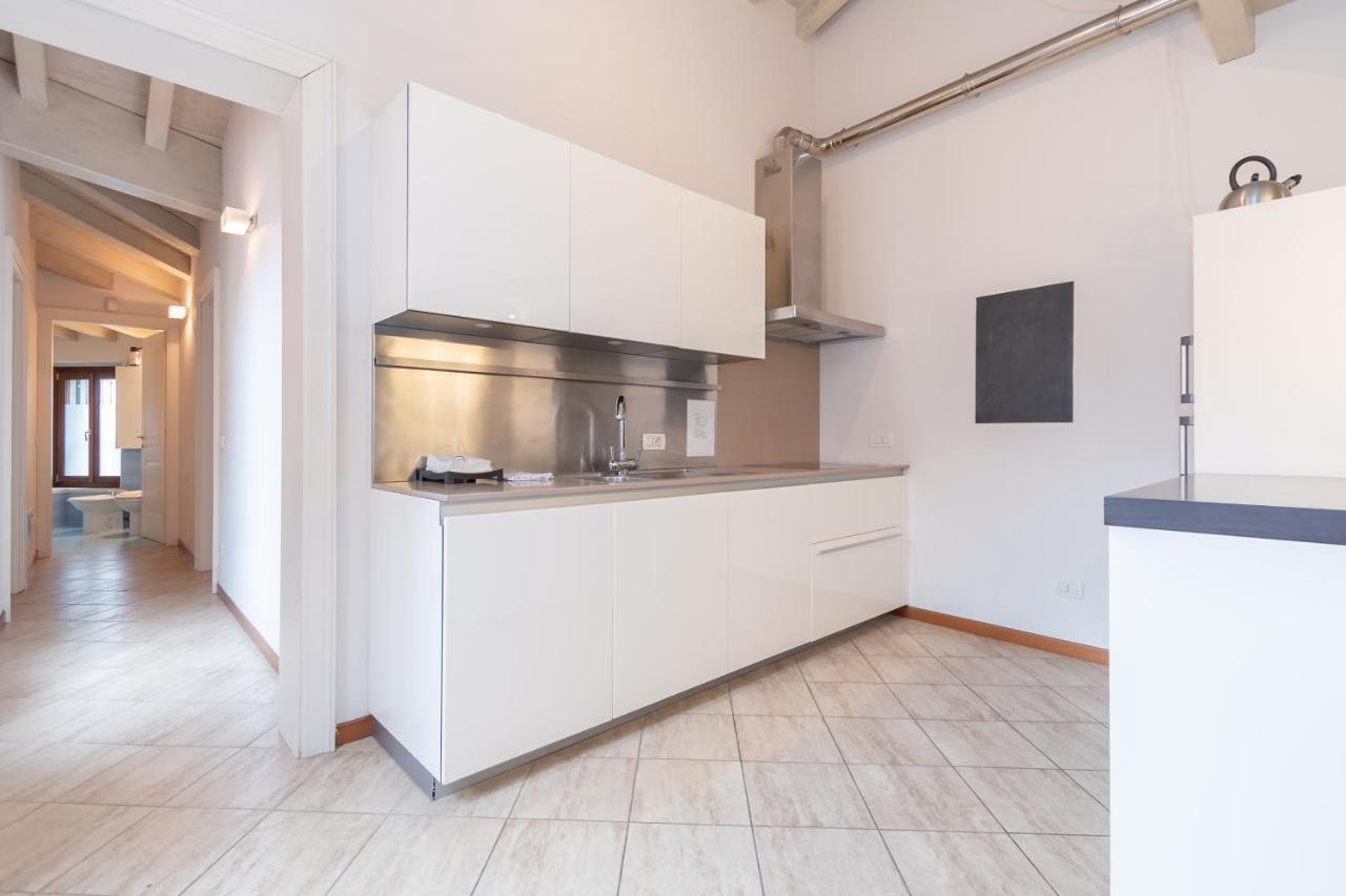 Trilocale Rua Sovera 85 - F&L Aparment Brescia Exterior foto