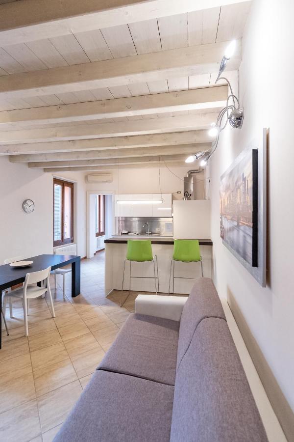 Trilocale Rua Sovera 85 - F&L Aparment Brescia Exterior foto