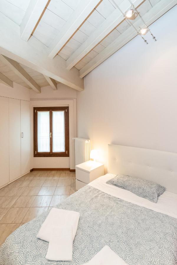 Trilocale Rua Sovera 85 - F&L Aparment Brescia Exterior foto